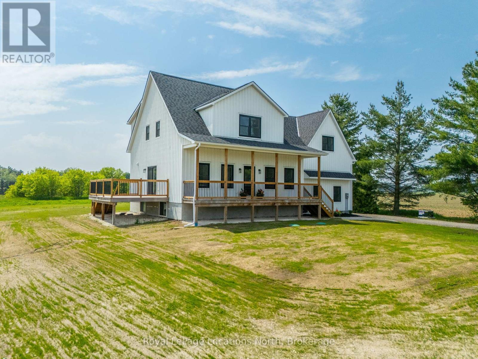10906 County Road 10, Clearview, Ontario  L0M 1N0 - Photo 2 - S12216098
