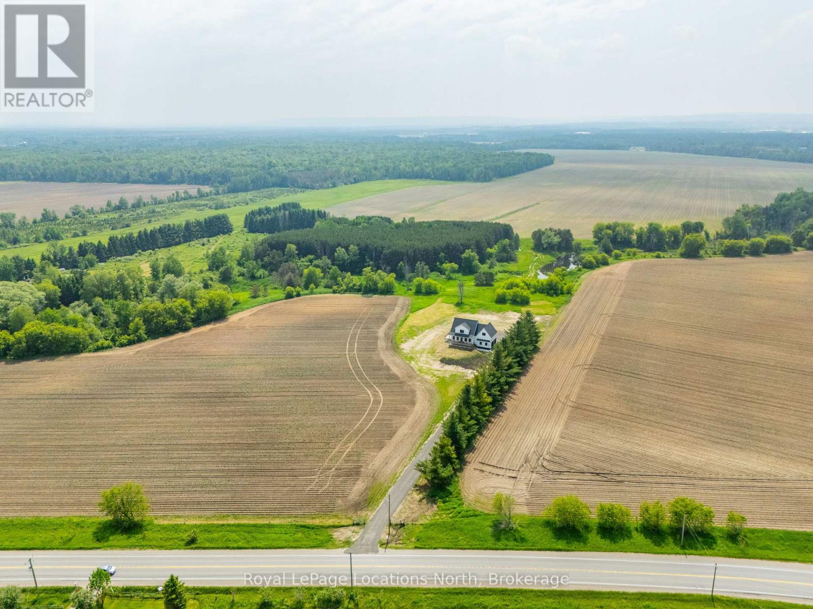 10906 County Road 10, Clearview, Ontario  L0M 1N0 - Photo 48 - S12216098