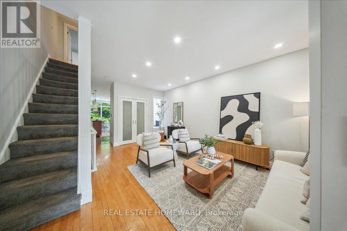 98 Sparkhall Avenue, Toronto (North Riverdale), Ontario  M4K 1G8 - Photo 4 - E12215949