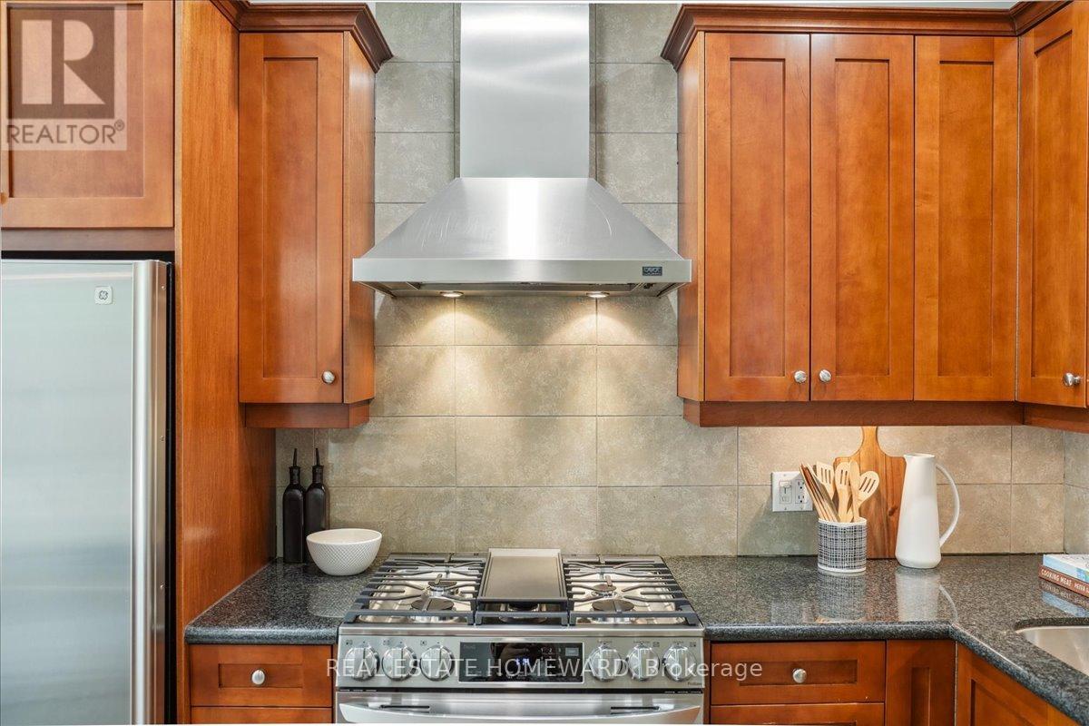 98 Sparkhall Avenue, Toronto (North Riverdale), Ontario  M4K 1G8 - Photo 9 - E12215949