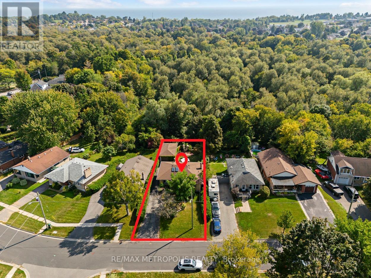 201 Southlawn Avenue, Oshawa (Lakeview), Ontario  L1H 3Y5 - Photo 2 - E12215960