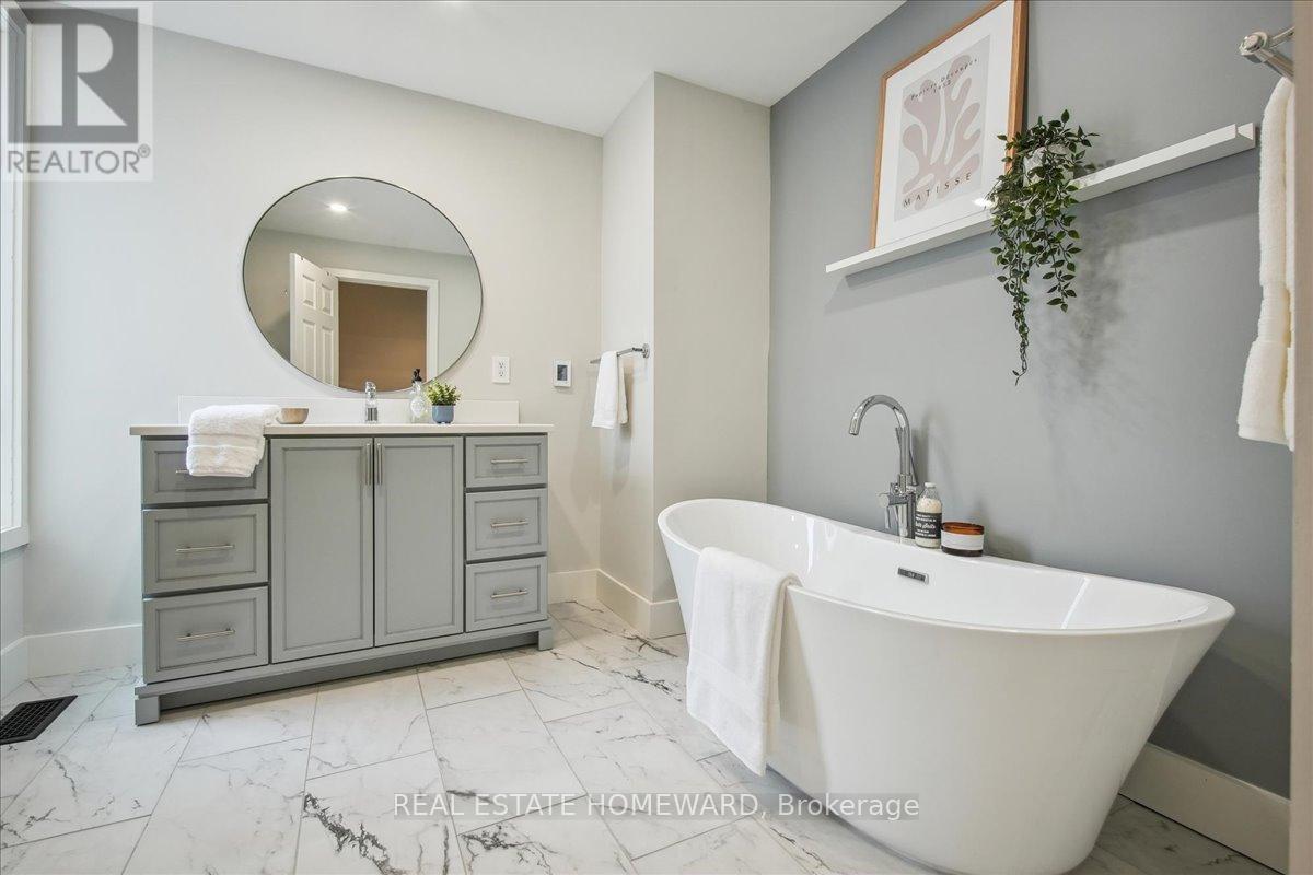 98 Sparkhall Avenue, Toronto (North Riverdale), Ontario  M4K 1G8 - Photo 28 - E12215949