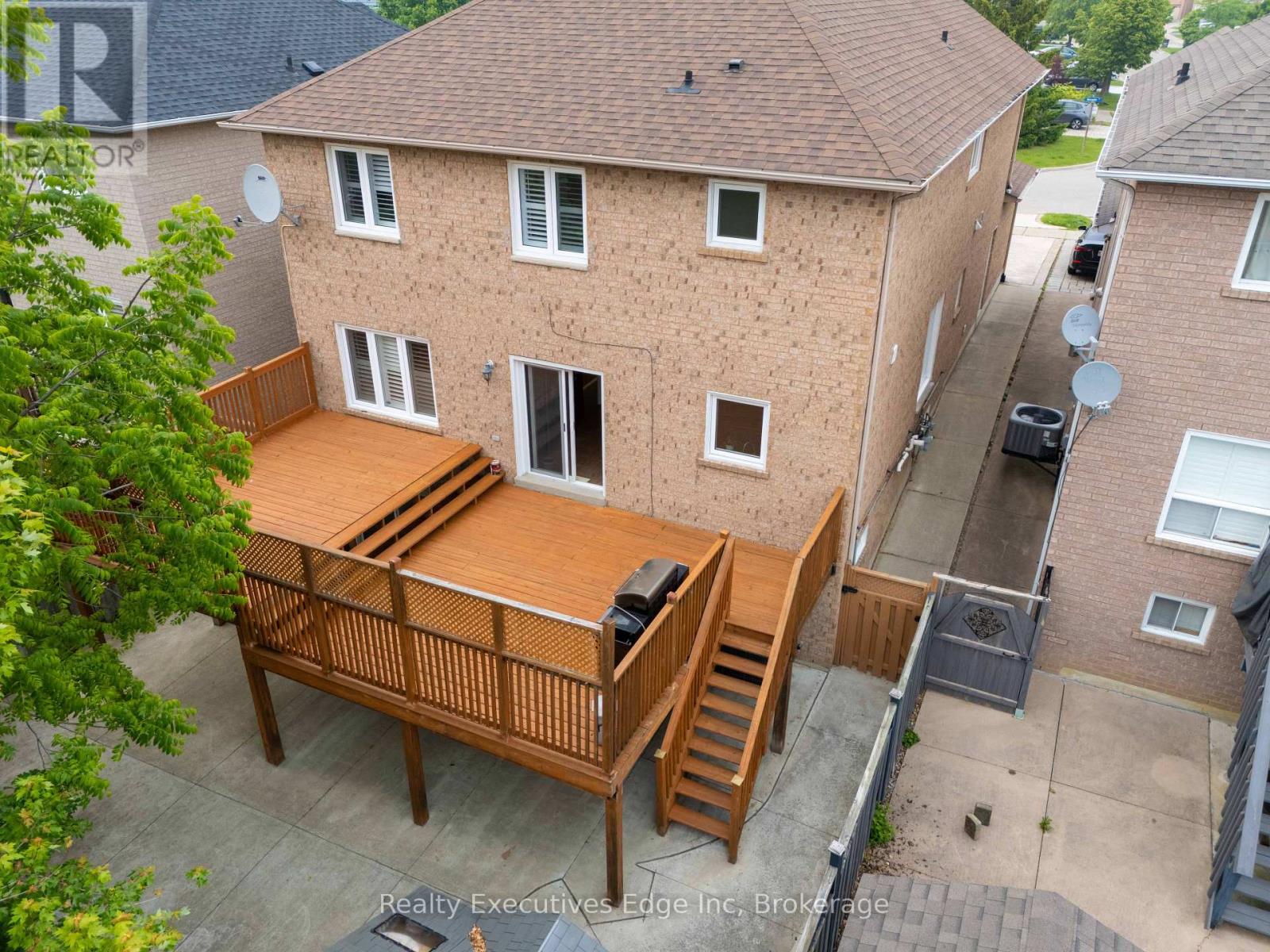 6356 Newcombe Drive, Mississauga (East Credit), Ontario  L5V 2G5 - Photo 43 - W12216467