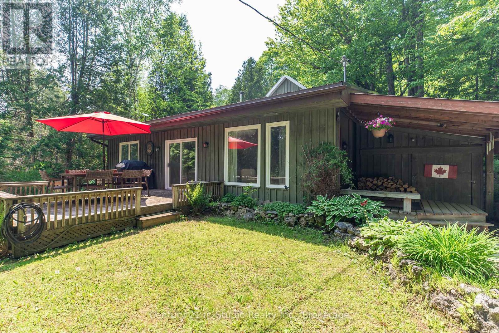 9 13th Avenue, South Bruce Peninsula, Ontario N0H 2T0 - Photo 3 - X12207867