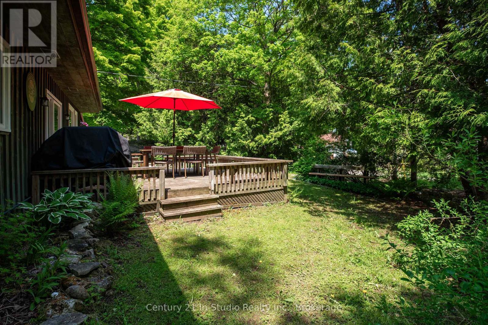 9 13th Avenue, South Bruce Peninsula, Ontario N0H 2T0 - Photo 30 - X12207867