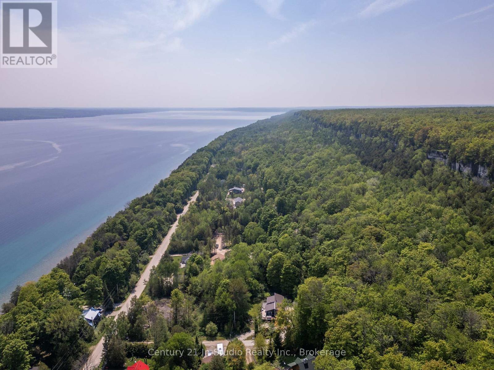 9 13th Avenue, South Bruce Peninsula, Ontario N0H 2T0 - Photo 6 - X12207867