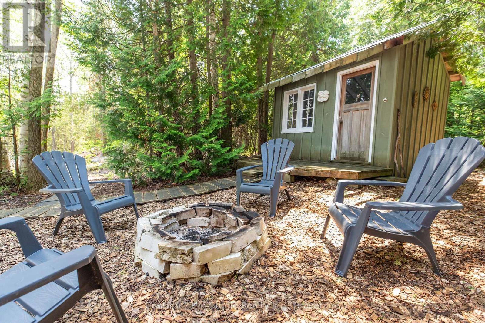 9 13th Avenue, South Bruce Peninsula, Ontario N0H 2T0 - Photo 27 - X12207867