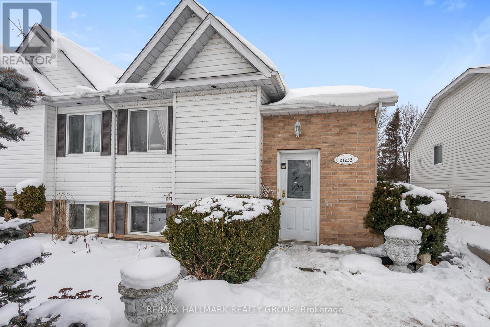 21255 Mc Naughton Court, South Glengarry, Ontario  K0C 1E0 - Photo 3 - X11934811
