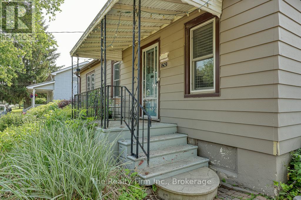 132 Charles Street E, Ingersoll, Ontario  N5C 1K1 - Photo 6 - X12215628