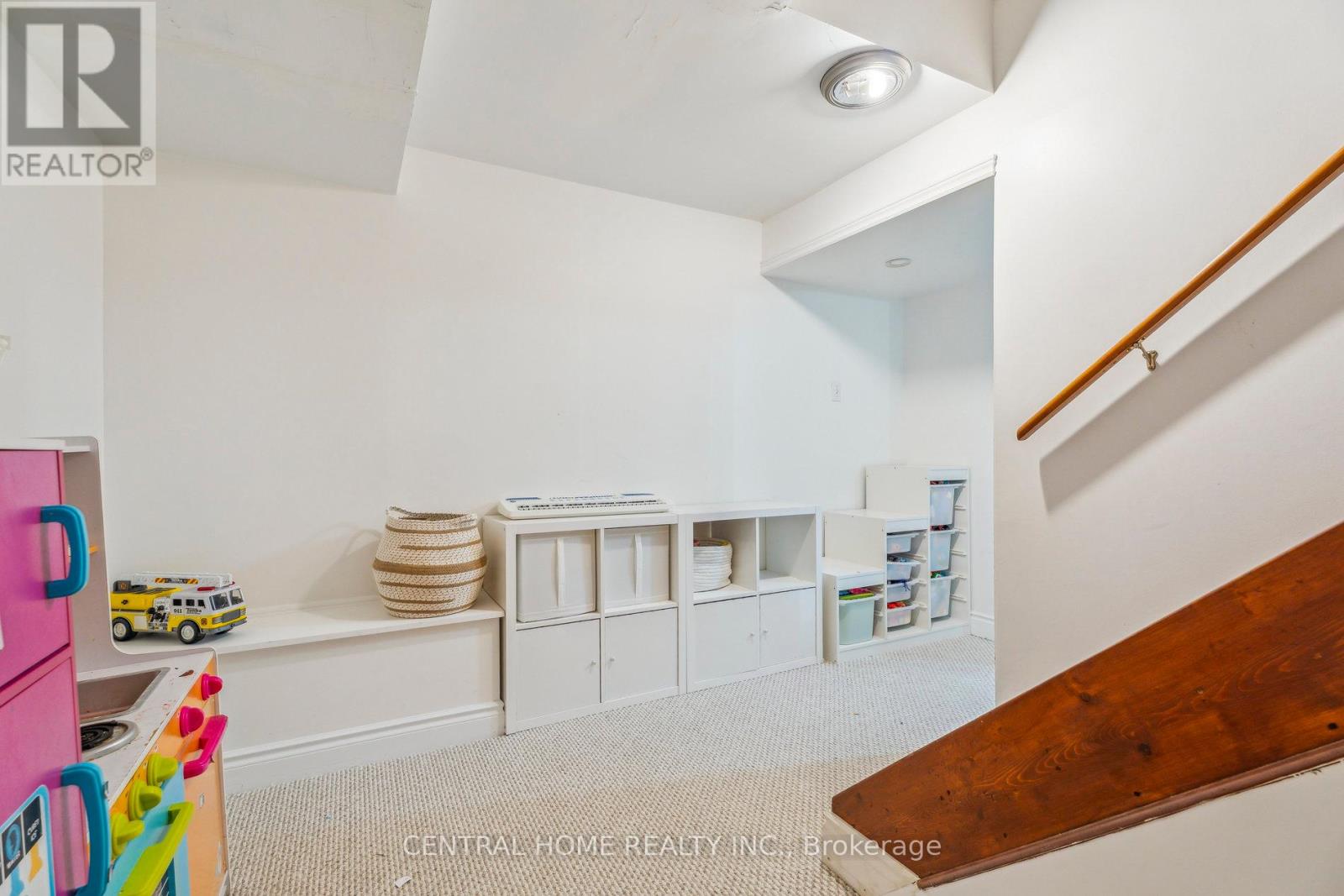 50 Metro Road S, Georgina (Keswick North), Ontario  L4P 3K8 - Photo 21 - N12214260