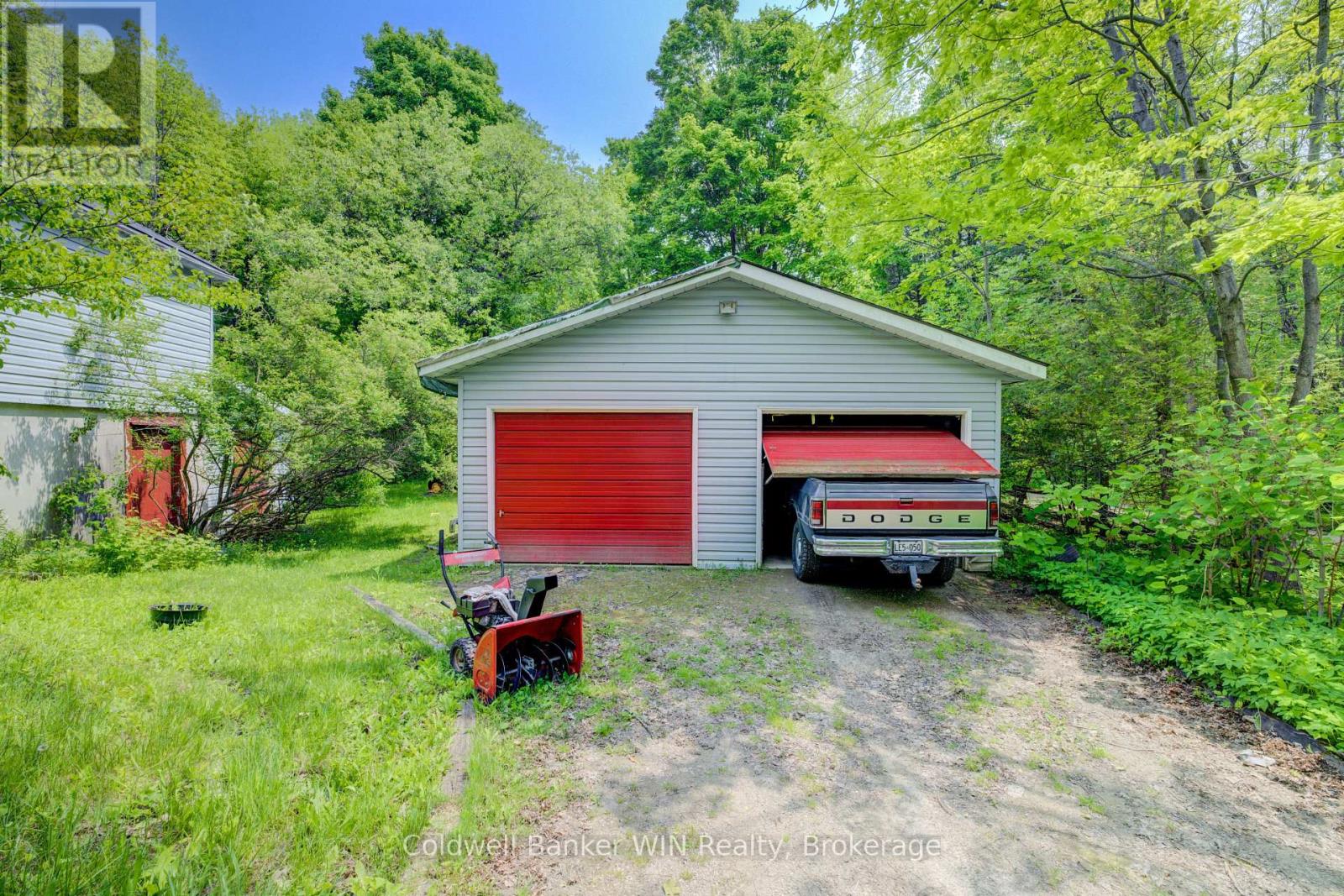 9609 O'dwyers Road, Minto, Ontario  N0G 1Z0 - Photo 4 - X12215858