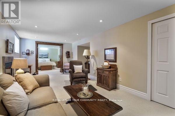 851 Shadrach Drive, Newmarket (Stonehaven-Wyndham), Ontario  L3X 2H2 - Photo 28 - N12215996
