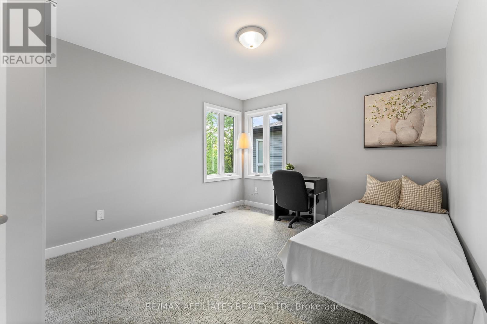 156 Hybrid Street, Russell, Ontario  K0A 1W0 - Photo 37 - X12180258