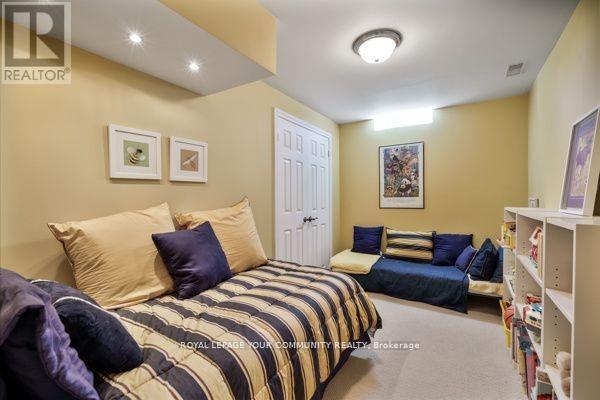 851 Shadrach Drive, Newmarket (Stonehaven-Wyndham), Ontario  L3X 2H2 - Photo 31 - N12215996