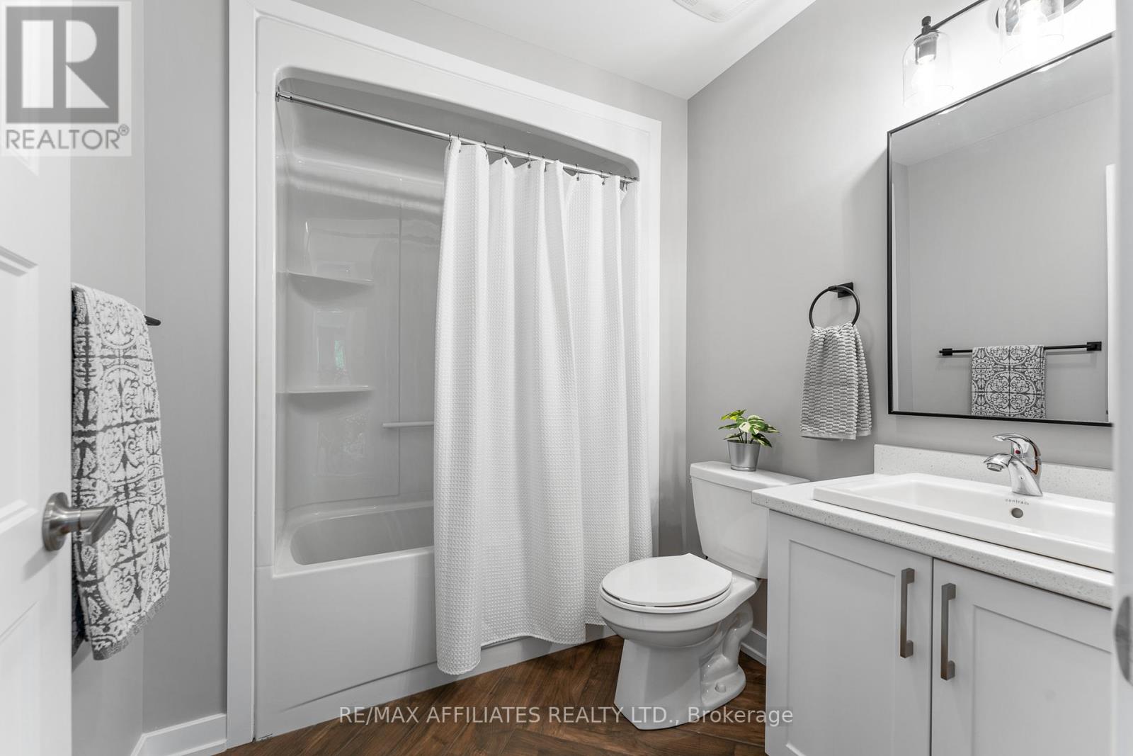 156 Hybrid Street, Russell, Ontario  K0A 1W0 - Photo 38 - X12180258