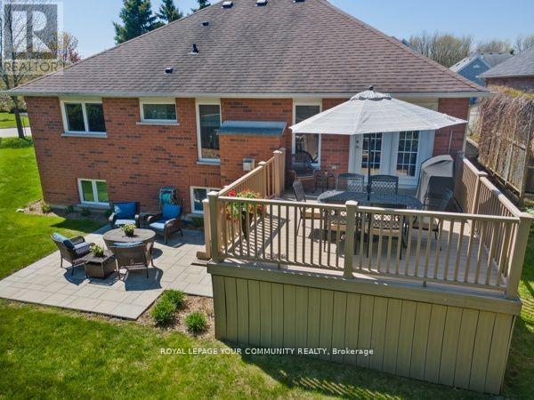851 Shadrach Drive, Newmarket (Stonehaven-Wyndham), Ontario  L3X 2H2 - Photo 46 - N12215996