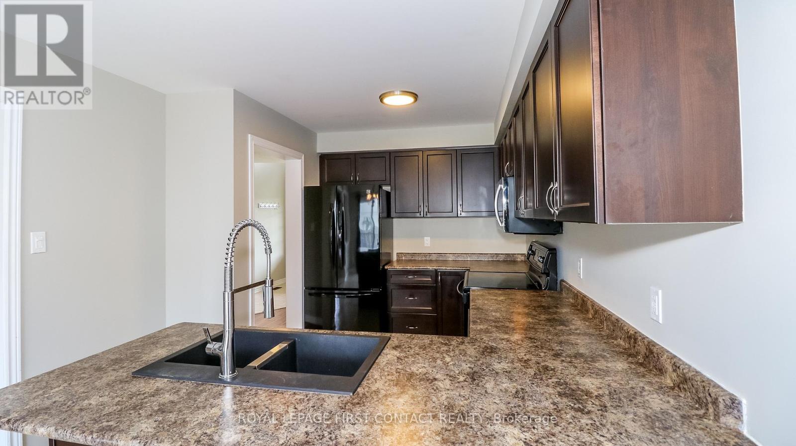184 Maplewood Drive, Essa (Angus), Ontario  L0M 1B4 - Photo 16 - N12216015