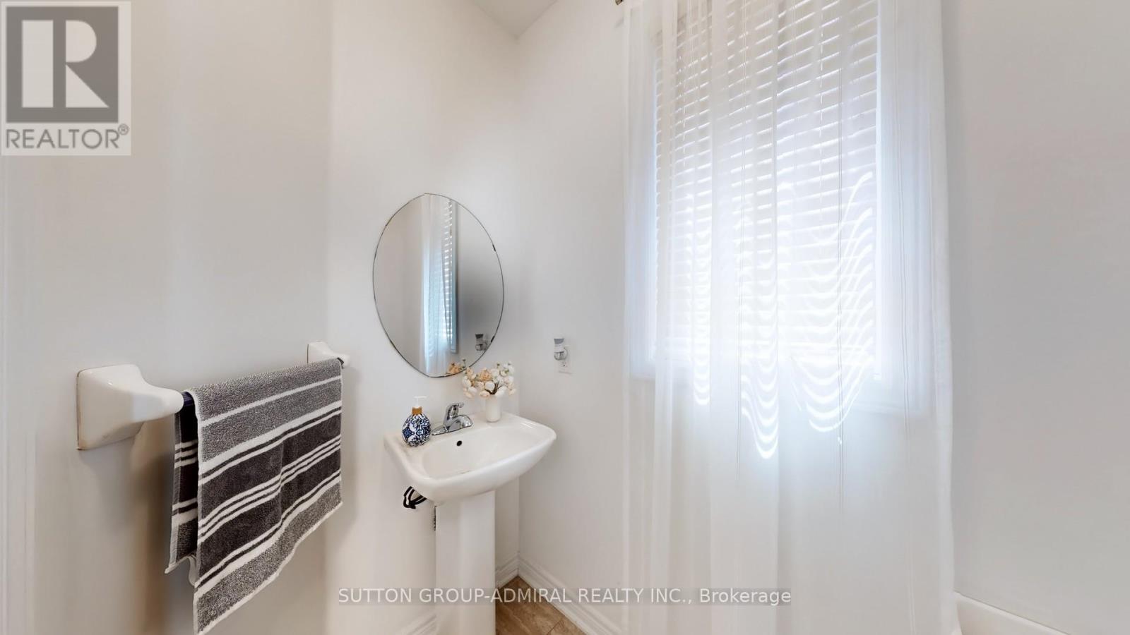 93 Windrow Street, Richmond Hill (Jefferson), Ontario  L4E 0Y1 - Photo 17 - N12216040