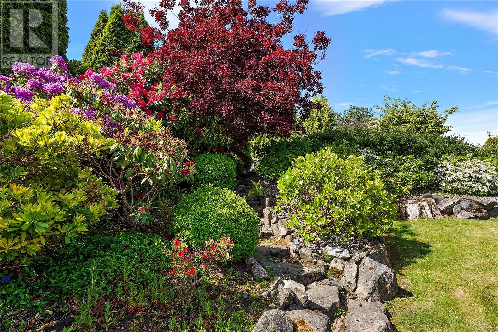11096 Greenpark Dr, North Saanich, British Columbia  V8L 5N5 - Photo 29 - 1003261
