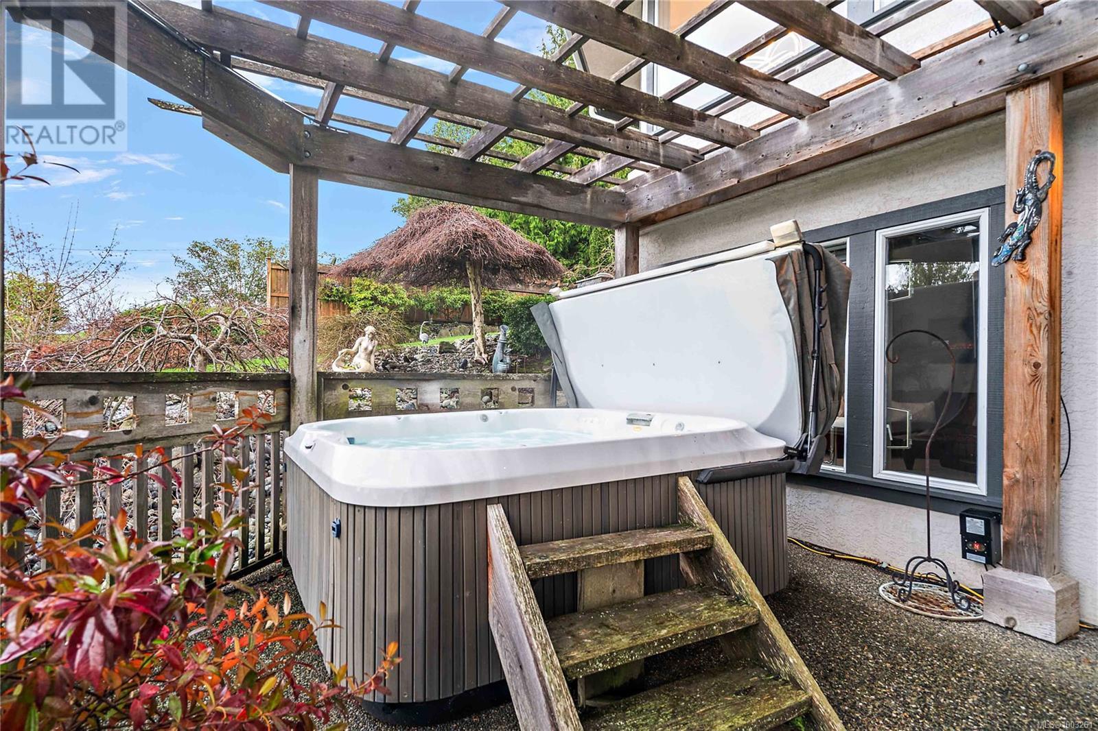 11096 Greenpark Dr, North Saanich, British Columbia  V8L 5N5 - Photo 43 - 1003261