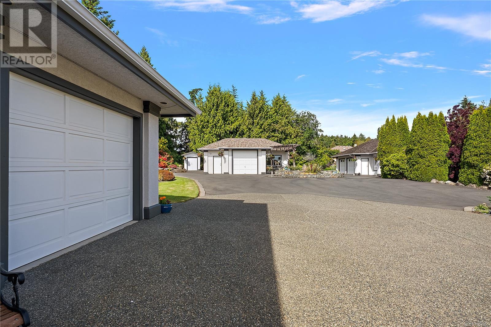 11096 Greenpark Dr, North Saanich, British Columbia  V8L 5N5 - Photo 53 - 1003261
