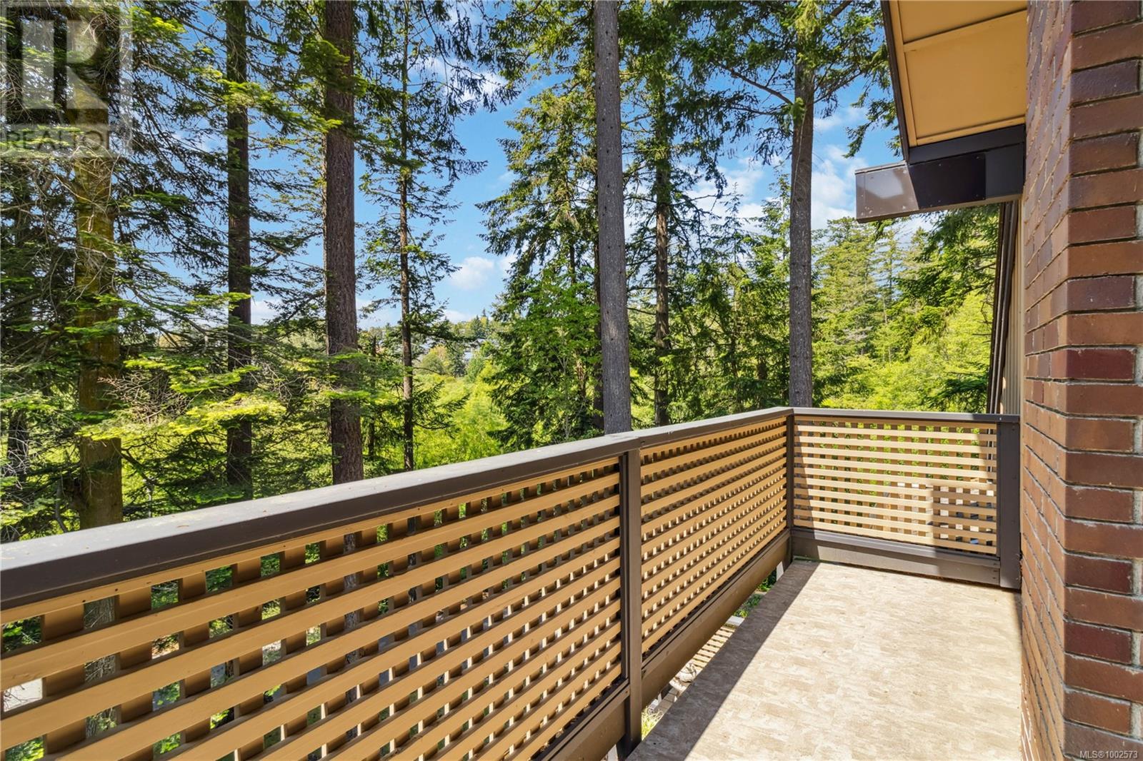 1 981 Fir Tree Glen, Saanich, British Columbia  V8X 5B8 - Photo 4 - 1002573