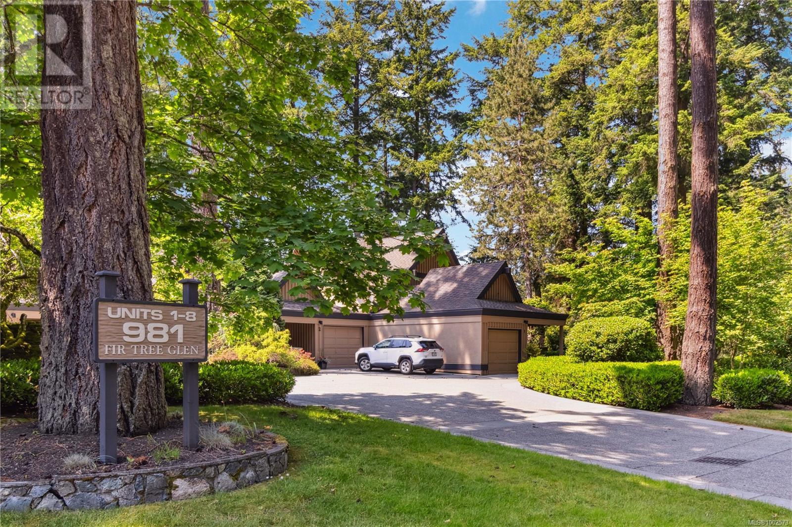 1 981 Fir Tree Glen, Saanich, British Columbia  V8X 5B8 - Photo 8 - 1002573