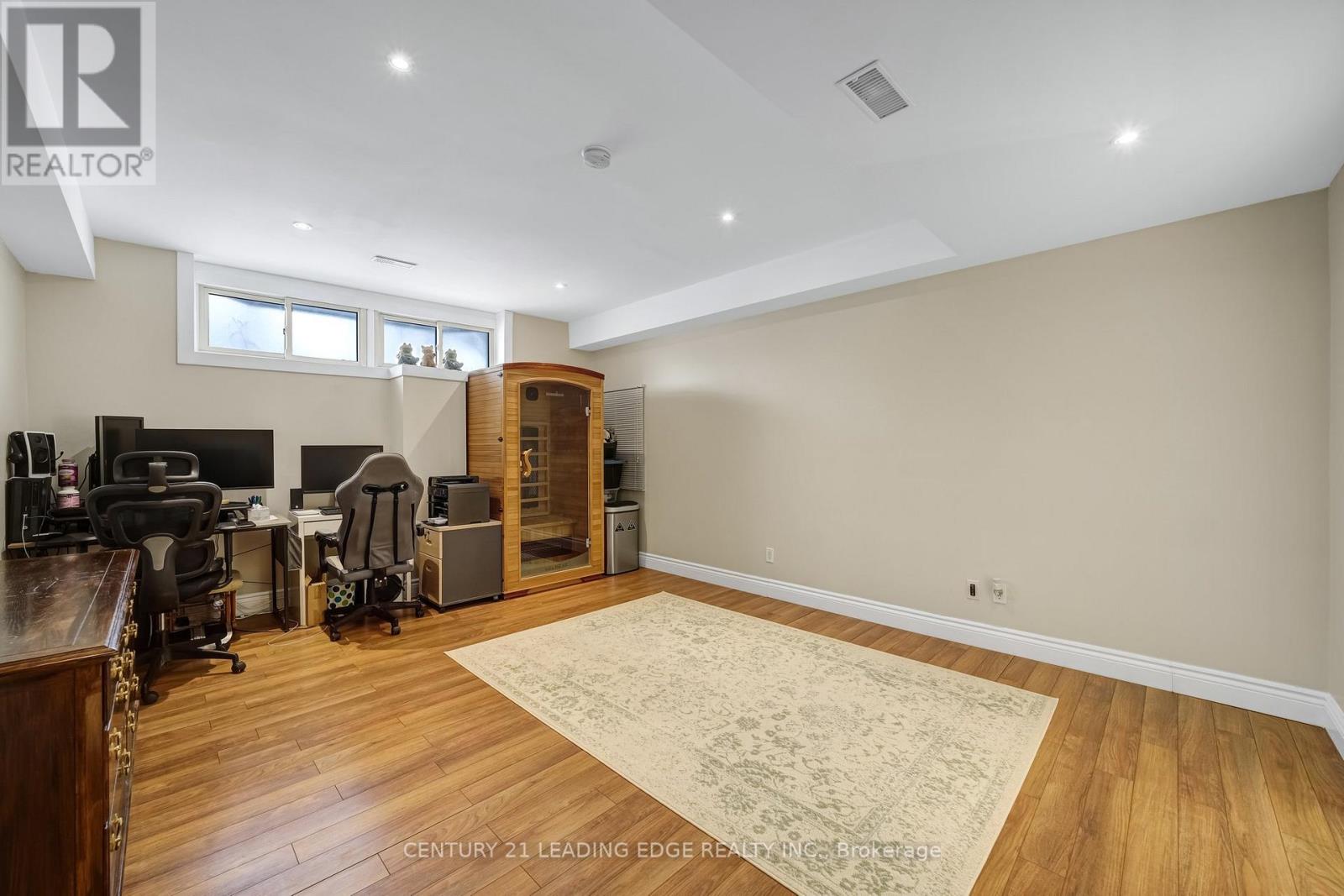 12 Mckeown Street, New Tecumseth (Beeton), Ontario  L0G 1A0 - Photo 29 - N12216047
