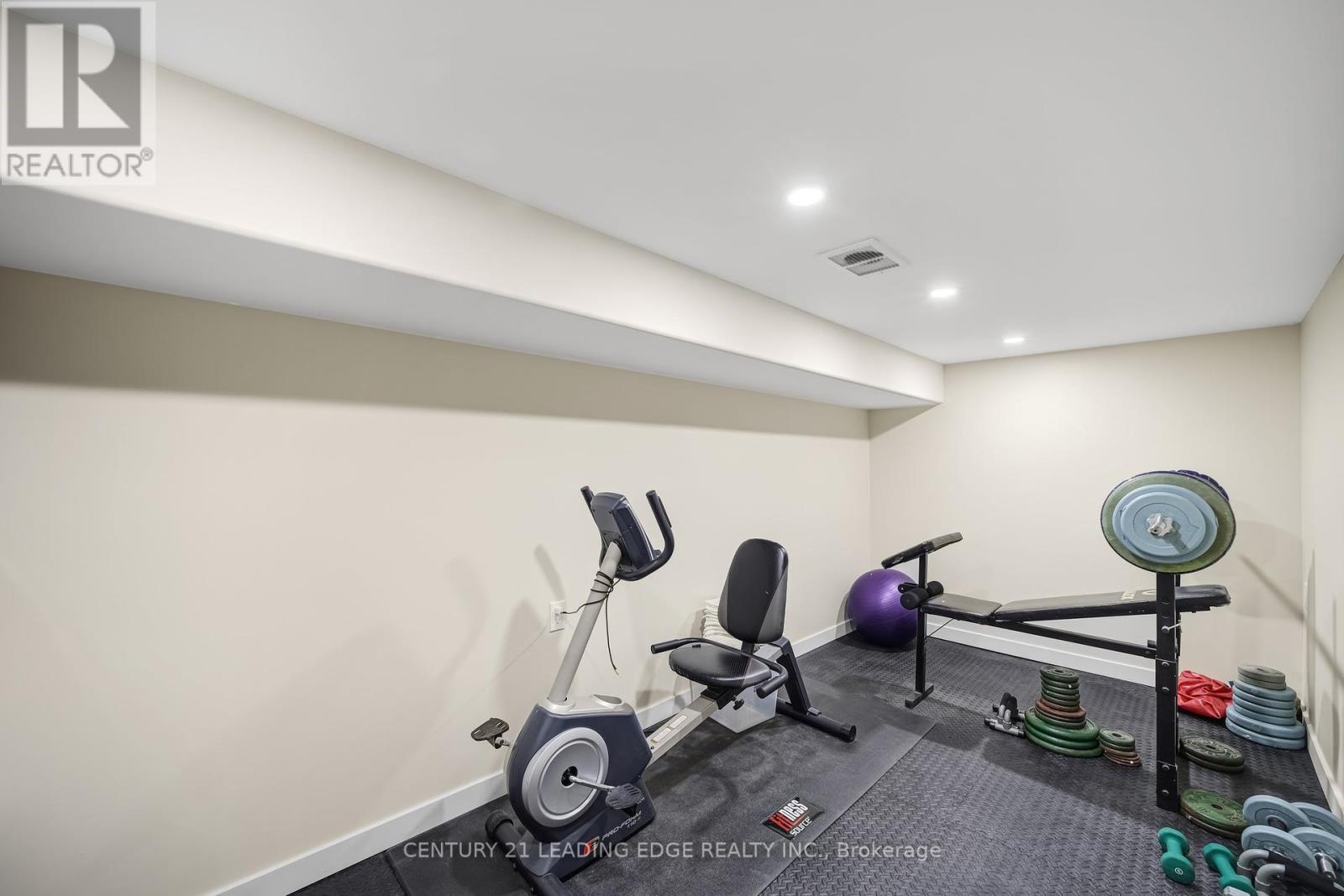 12 Mckeown Street, New Tecumseth (Beeton), Ontario  L0G 1A0 - Photo 32 - N12216047