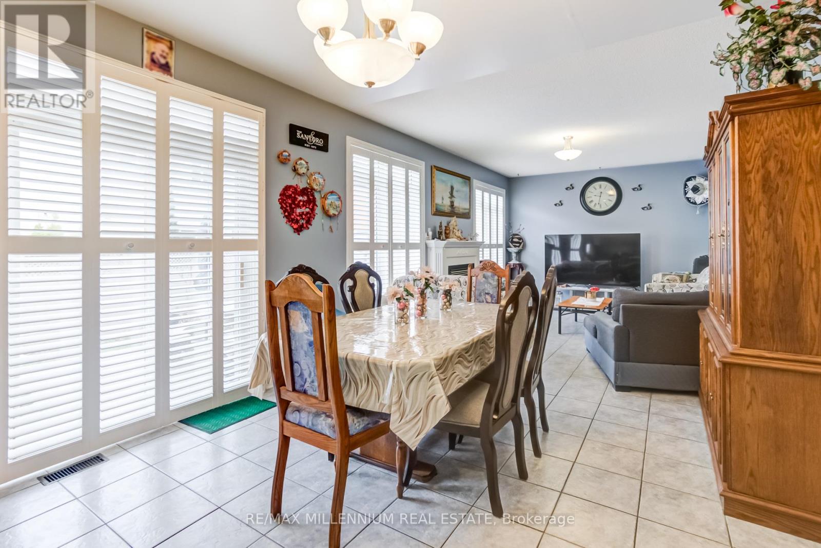 76 Vellore Avenue, Vaughan (Vellore Village), Ontario  L4H 2W7 - Photo 13 - N12216070