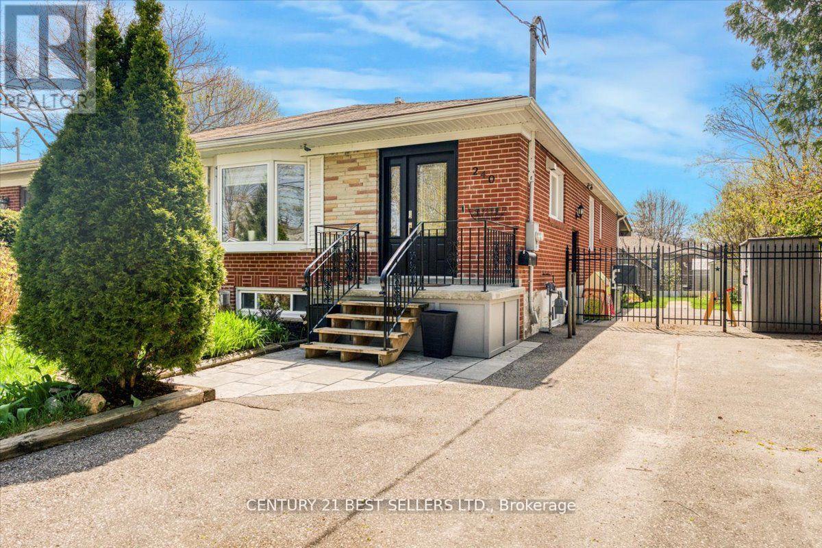240 Elka Drive, Richmond Hill (Crosby), Ontario  L4C 3A3 - Photo 1 - N12216078