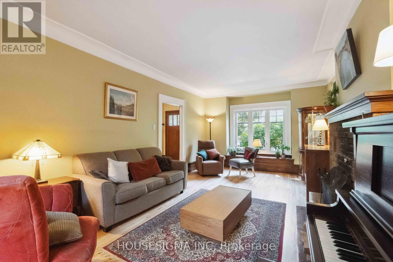 19 Oakland Avenue, Ottawa, Ontario  K1S 2T1 - Photo 8 - X12215795