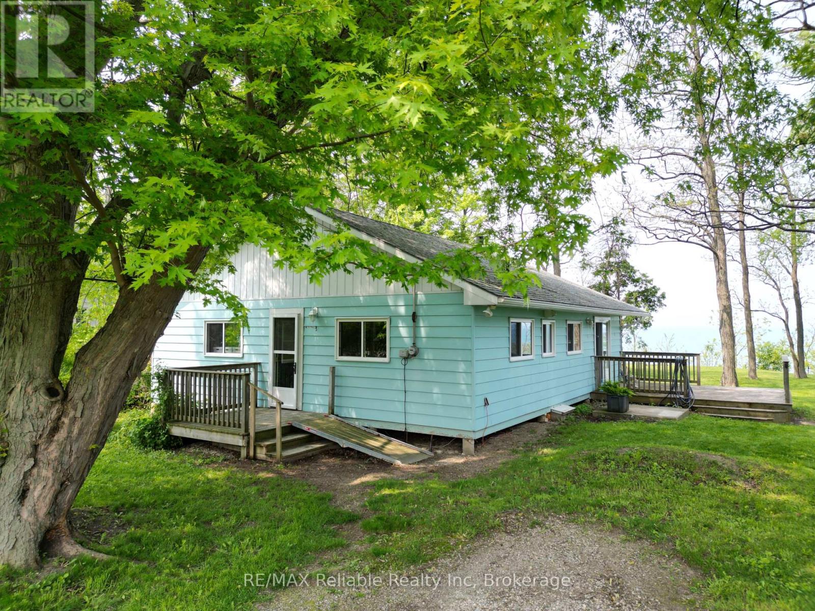 77543 Melena Drive, Bluewater (Bayfield), Ontario  N0M 1G0 - Photo 2 - X12216016