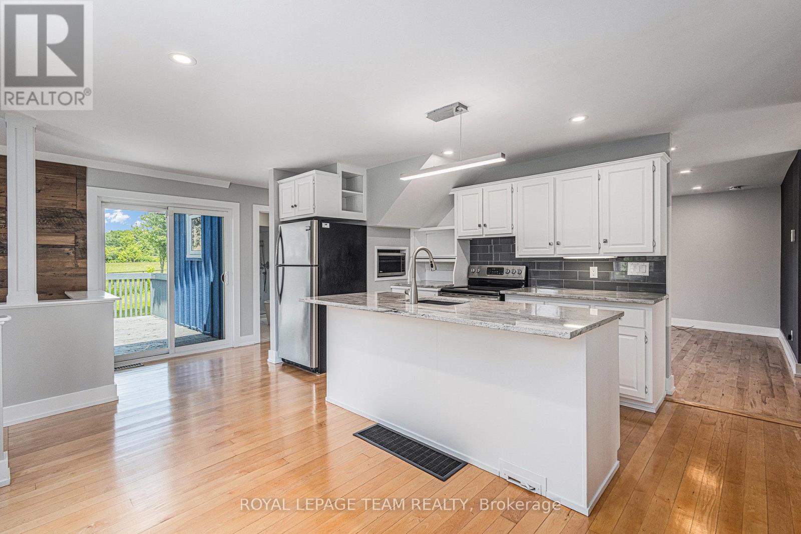 3455 Donnelly Drive, Ottawa, Ontario  K0G 1J0 - Photo 10 - X12215915