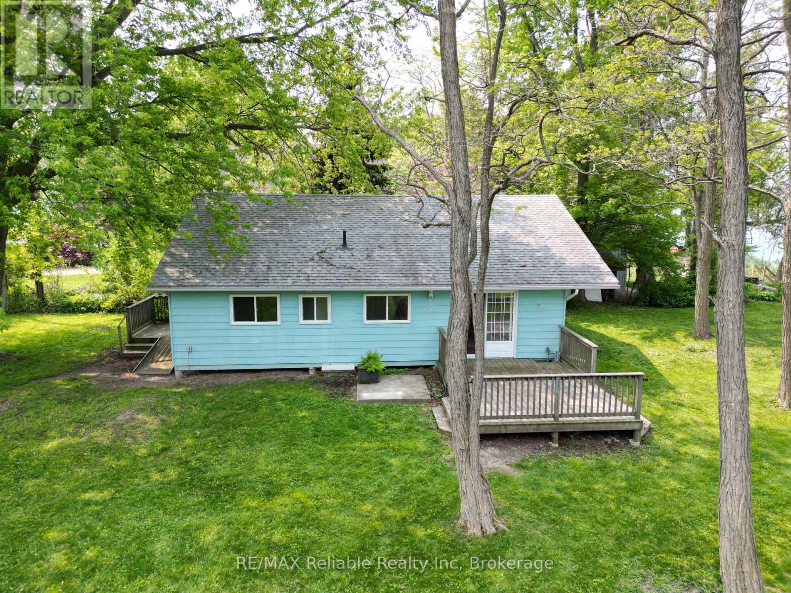77543 Melena Drive, Bluewater (Bayfield), Ontario  N0M 1G0 - Photo 4 - X12216016