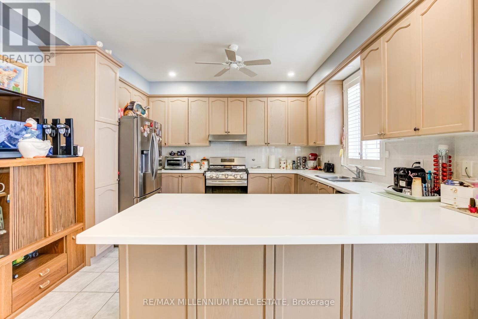 76 Vellore Avenue, Vaughan (Vellore Village), Ontario  L4H 2W7 - Photo 15 - N12216070