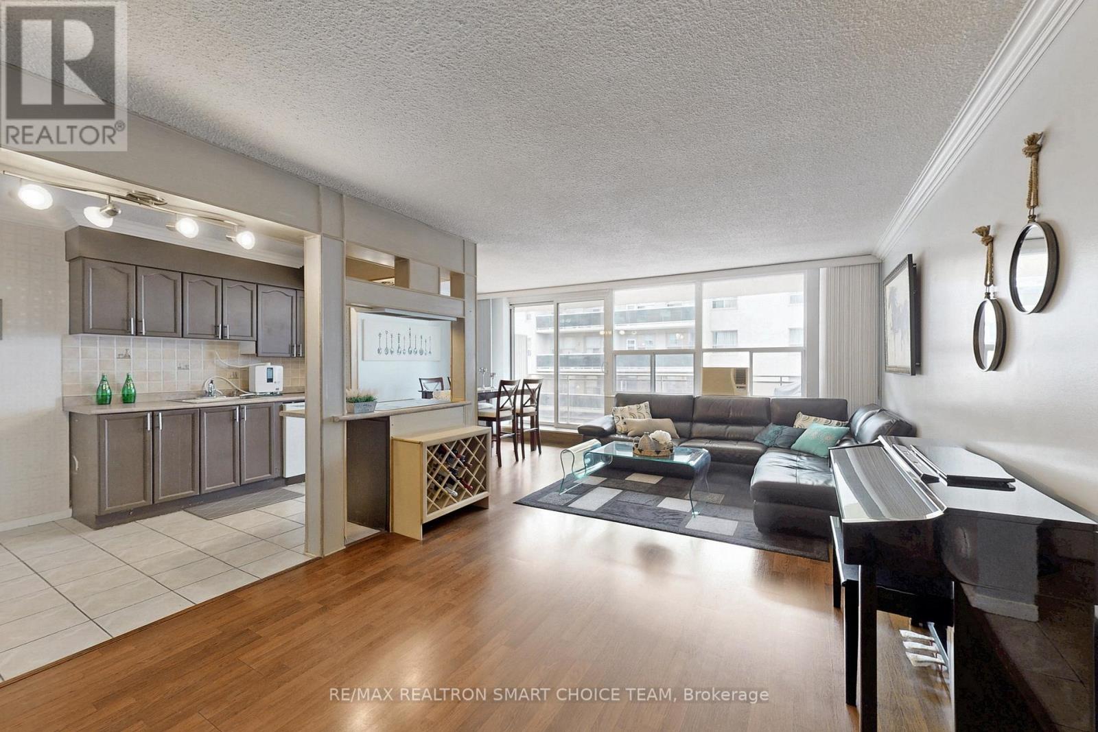 506 - 180 Dudley Avenue, Markham (Thornhill), Ontario  L3T 4X2 - Photo 4 - N12216124