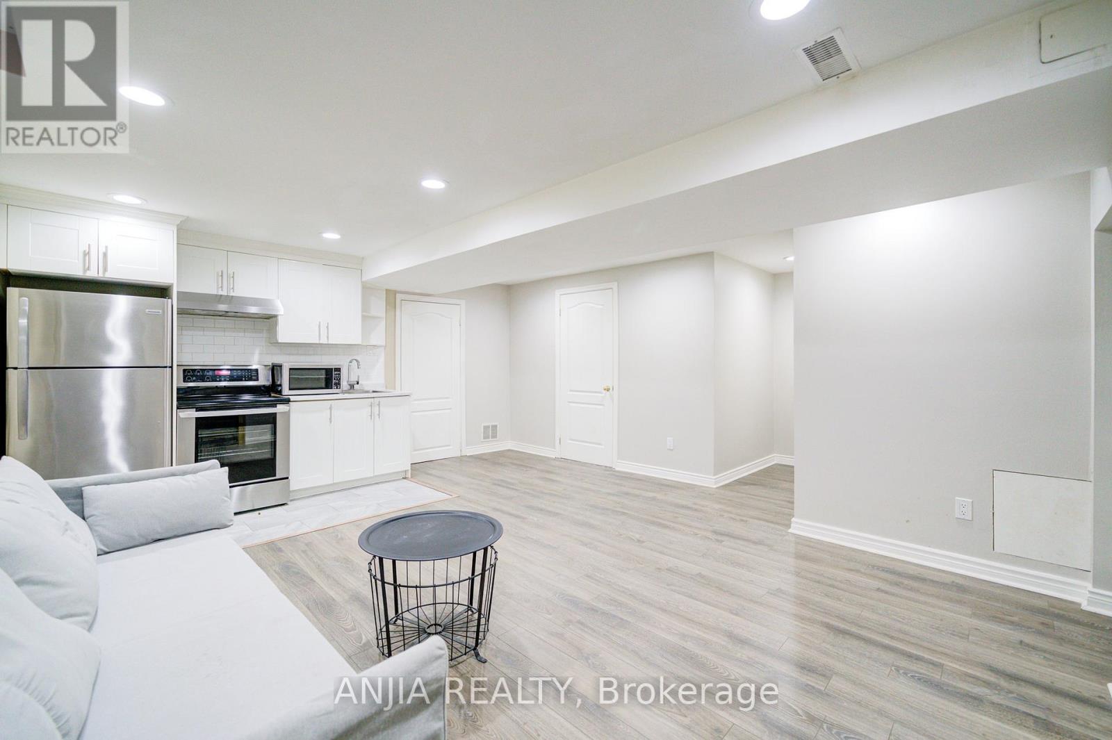 117 Redondo Drive, Vaughan (Beverley Glen), Ontario  L4J 7S6 - Photo 40 - N12216116