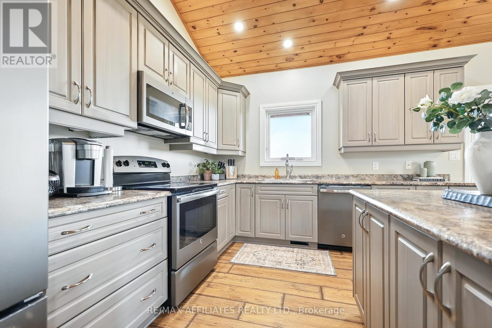 315 Gemmell Road, Merrickville-Wolford, Ontario  K0G 1G0 - Photo 12 - X12216011