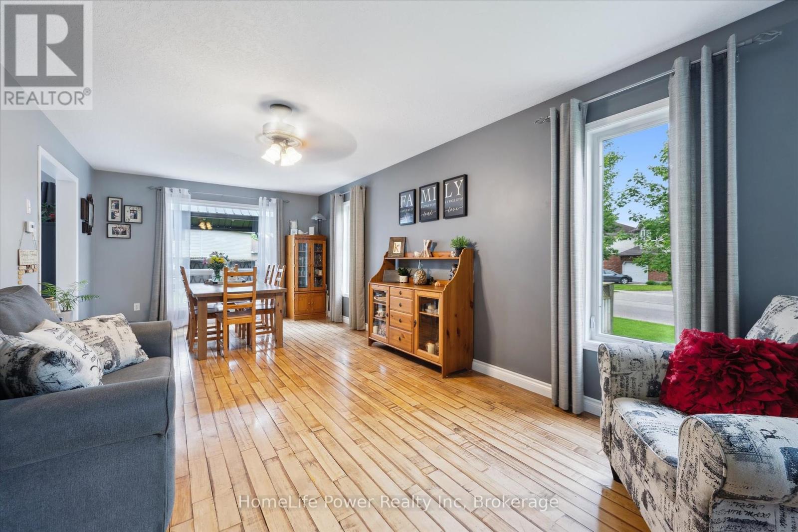 43 Hill Trail, Guelph (Grange Road), Ontario  N1E 7C5 - Photo 8 - X12215878