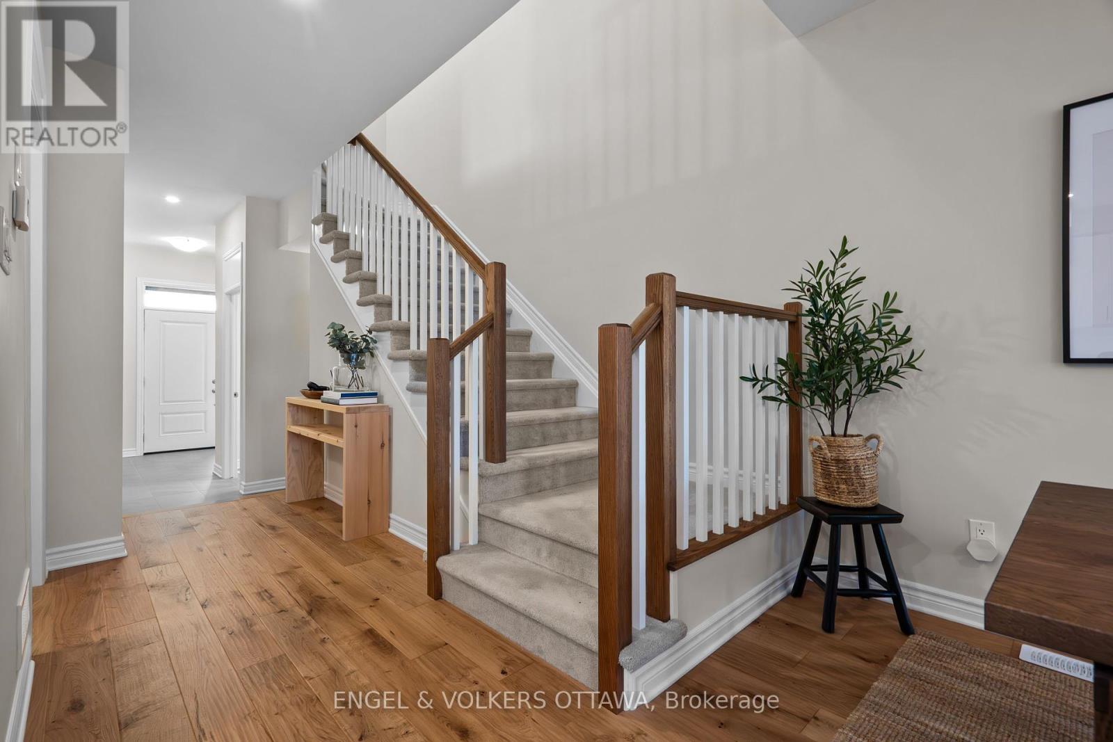 523 Manhattan Court, Russell, Ontario  K4R 0G1 - Photo 29 - X12215981