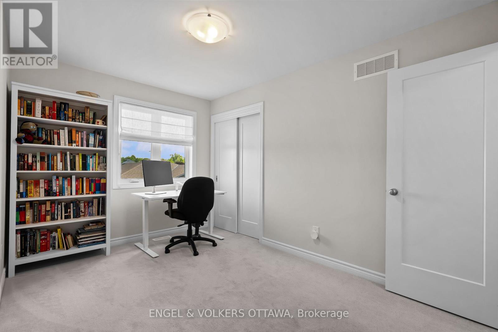 523 Manhattan Court, Russell, Ontario  K4R 0G1 - Photo 37 - X12215981