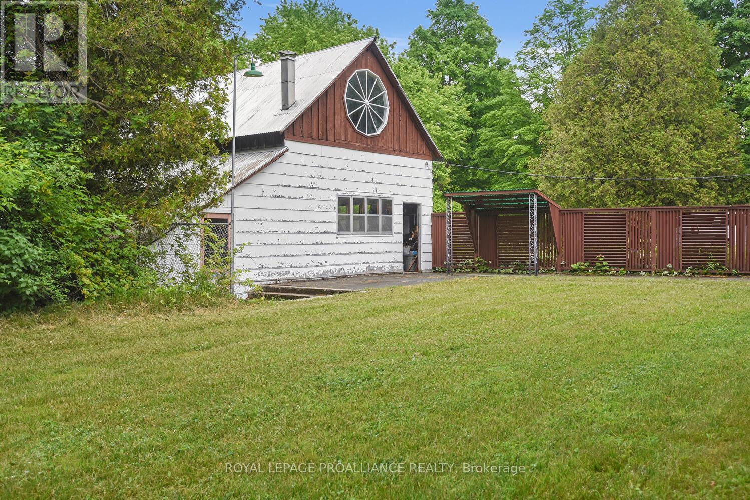 3646 Maple Avenue, Augusta, Ontario  K0E 1T0 - Photo 25 - X12216521