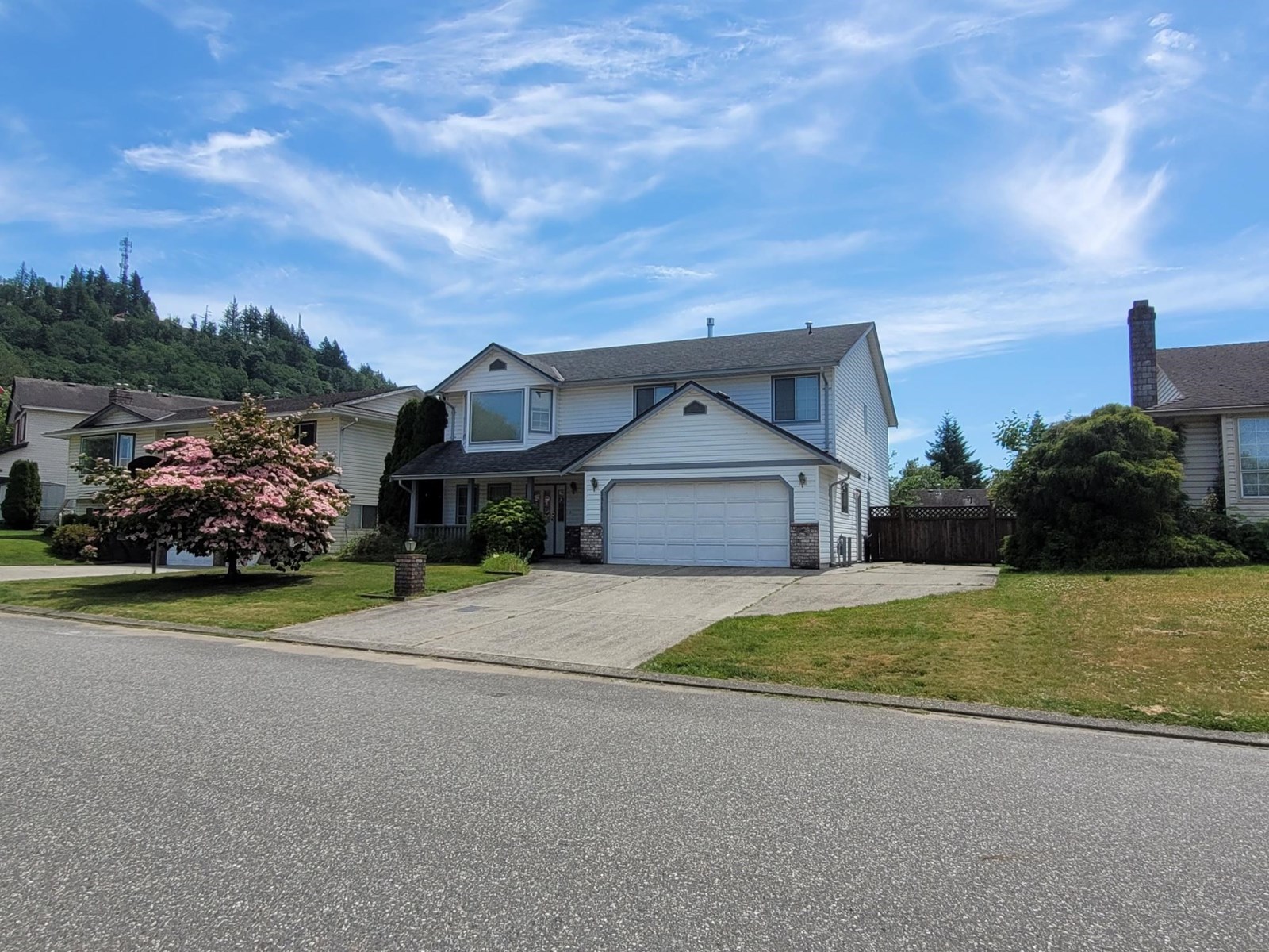 3015 Cassiar Avenue, Abbotsford, British Columbia  V2S 6B7 - Photo 2 - R3014585