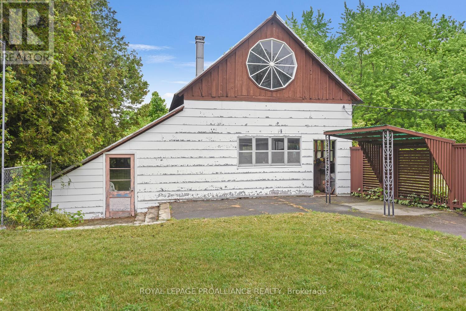 3646 Maple Avenue, Augusta, Ontario  K0E 1T0 - Photo 3 - X12216521
