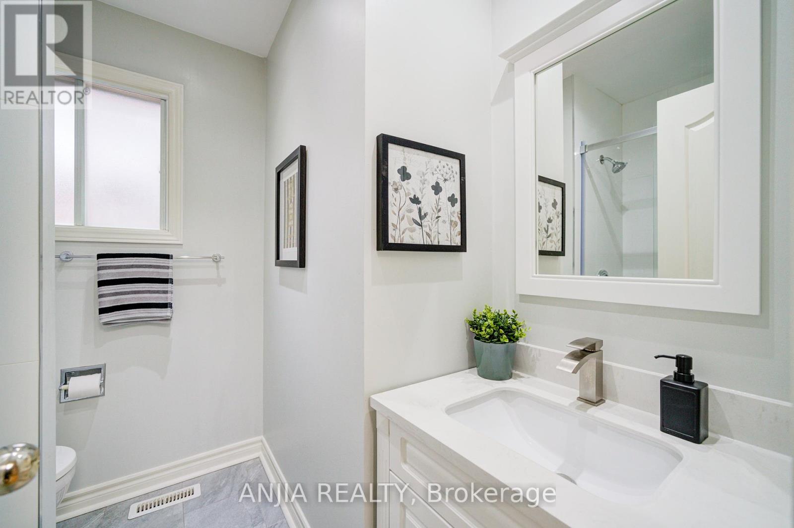 117 Redondo Drive, Vaughan (Beverley Glen), Ontario  L4J 7S6 - Photo 27 - N12216116