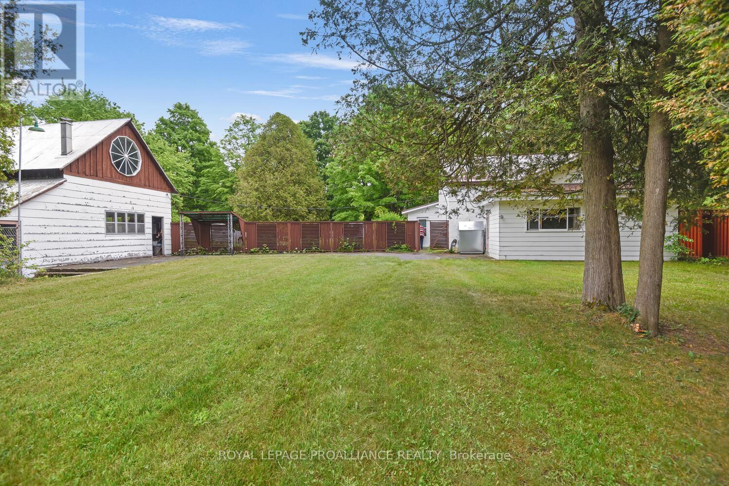 3646 Maple Avenue, Augusta, Ontario  K0E 1T0 - Photo 24 - X12216521