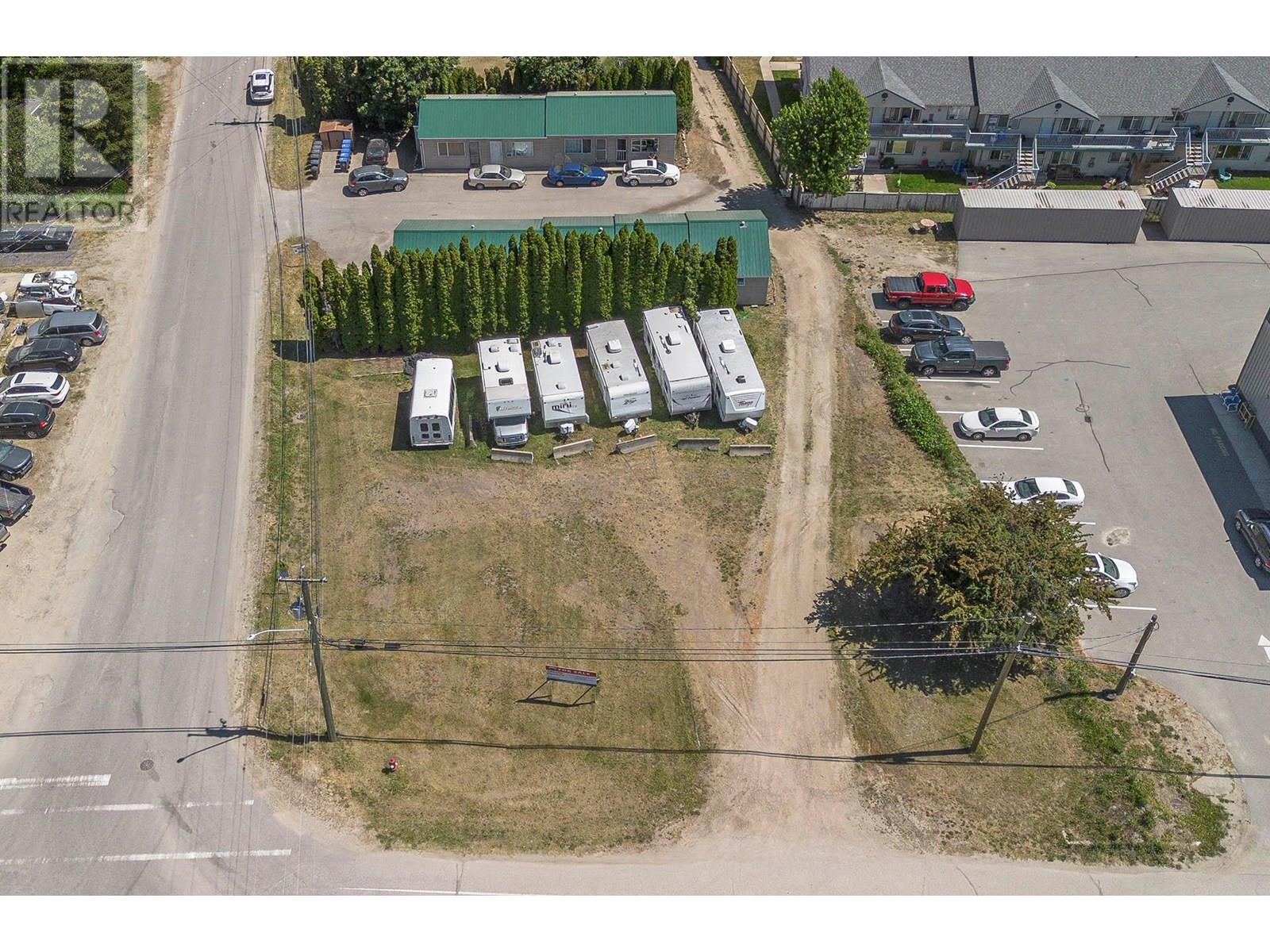 409 SHUSWAP Avenue, Chase, British Columbia