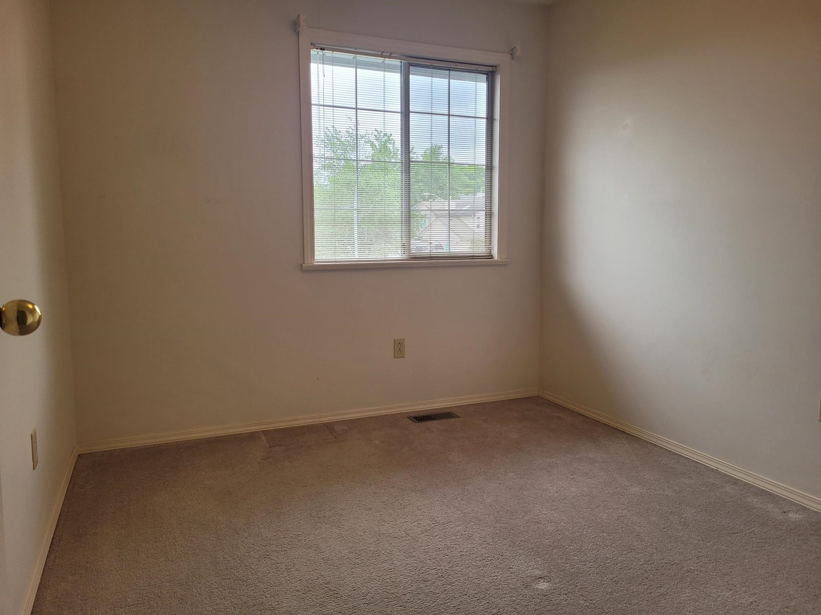 3015 Cassiar Avenue, Abbotsford, British Columbia  V2S 6B7 - Photo 13 - R3014585