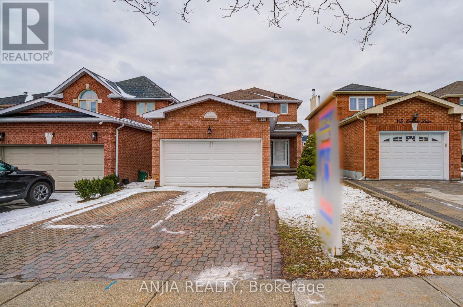 117 Redondo Drive, Vaughan (Beverley Glen), Ontario  L4J 7S6 - Photo 1 - N12216116